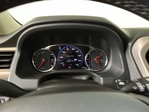 Used 2023 GMC Acadia Denali w/ Black Diamond Edition AWD/4WD image 17