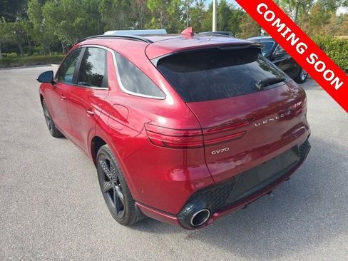 Used 2022 Genesis GV70 3.5T Sport w/ Sport Prestige Package image 4