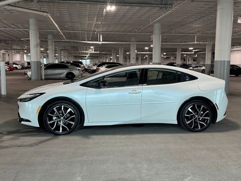 New 2026 Toyota Prius Plug-In Hybrid w/ Limited Premium Package FWD image 6
