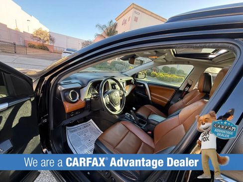 Used 2018 Toyota RAV4 Limited image 38