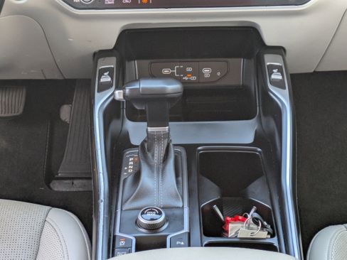 Certified 2025 Kia Sorento S image 20