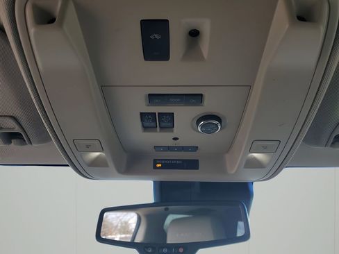 Used 2018 GMC Yukon Denali w/ Open Road Package image 43