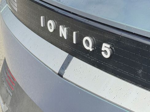 Used 2024 Hyundai Ioniq 5 SE AWD/4WD image 35