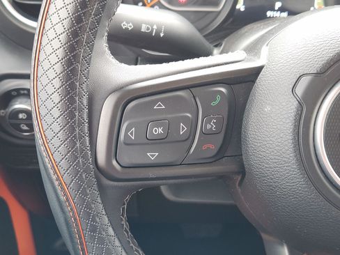 Used 2025 Jeep Gladiator Sport AWD/4WD image 36