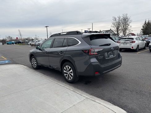 Certified 2025 Subaru Outback Premium image 9
