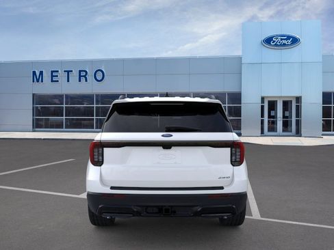 New 2026 Ford Explorer ST-Line w/ ST-Line Street Pack AWD/4WD image 6