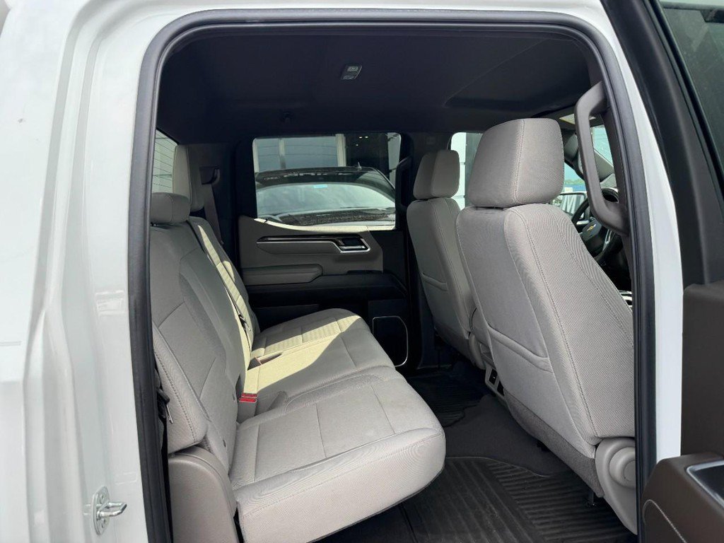 Used 2022 Chevrolet Silverado 1500 LT AWD/4WD image 13
