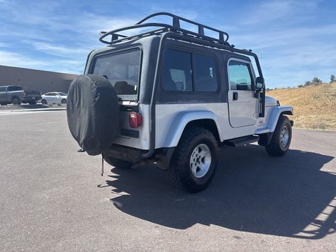 Used 2005 Jeep Wrangler Unlimited image 4
