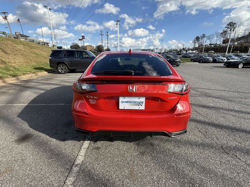 Used 2023 Honda Civic Sport image 7