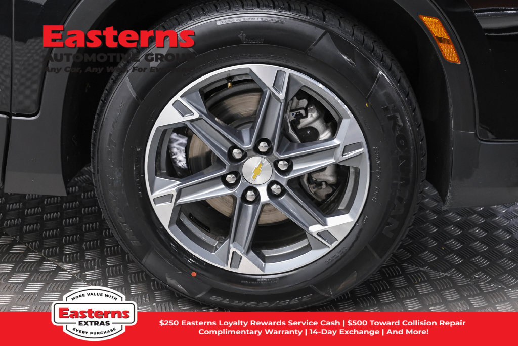 Used 2025 Chevrolet Blazer LT FWD image 33