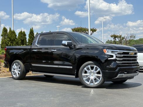 New 2026 Chevrolet Silverado 1500 High Country w/ High Country Premium Package AWD/4WD image 2