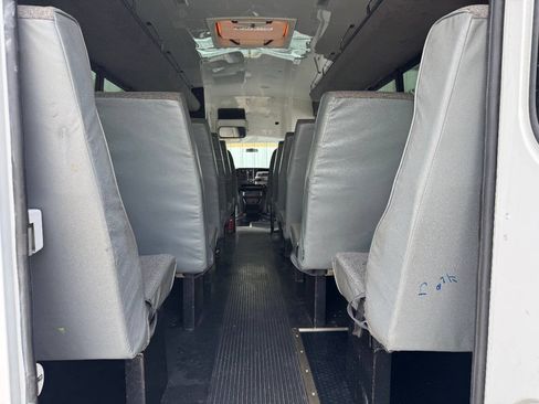 Used 2004 Chevrolet Express 3500 w/ School Bus Package RWD image 85