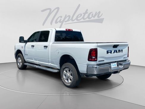 Used 2026 RAM 2500 Big Horn AWD/4WD image 3