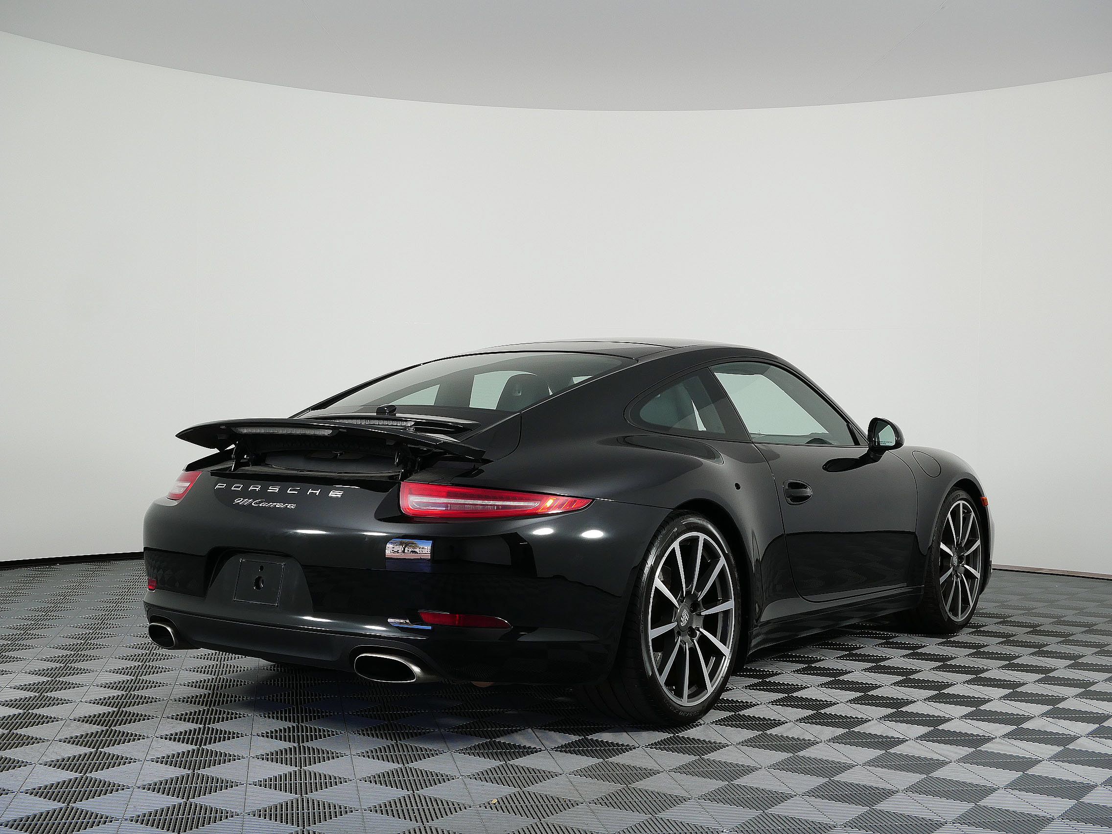 Used 2013 Porsche 911 Carrera RWD image 5