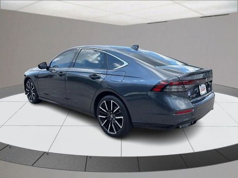 Used 2023 Honda Accord Touring image 6
