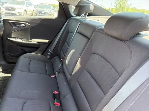 Used 2019 Chevrolet Malibu LT FWD image 22