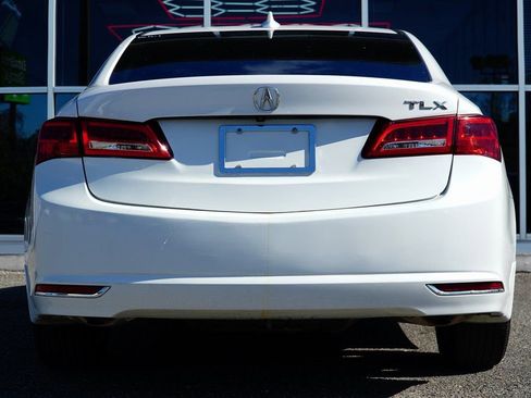 Used 2018 Acura TLX w/ Technology Package FWD image 7