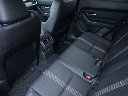 Used 2025 MAZDA CX-50 AWD 2.5 S w/ Premium Package image 29