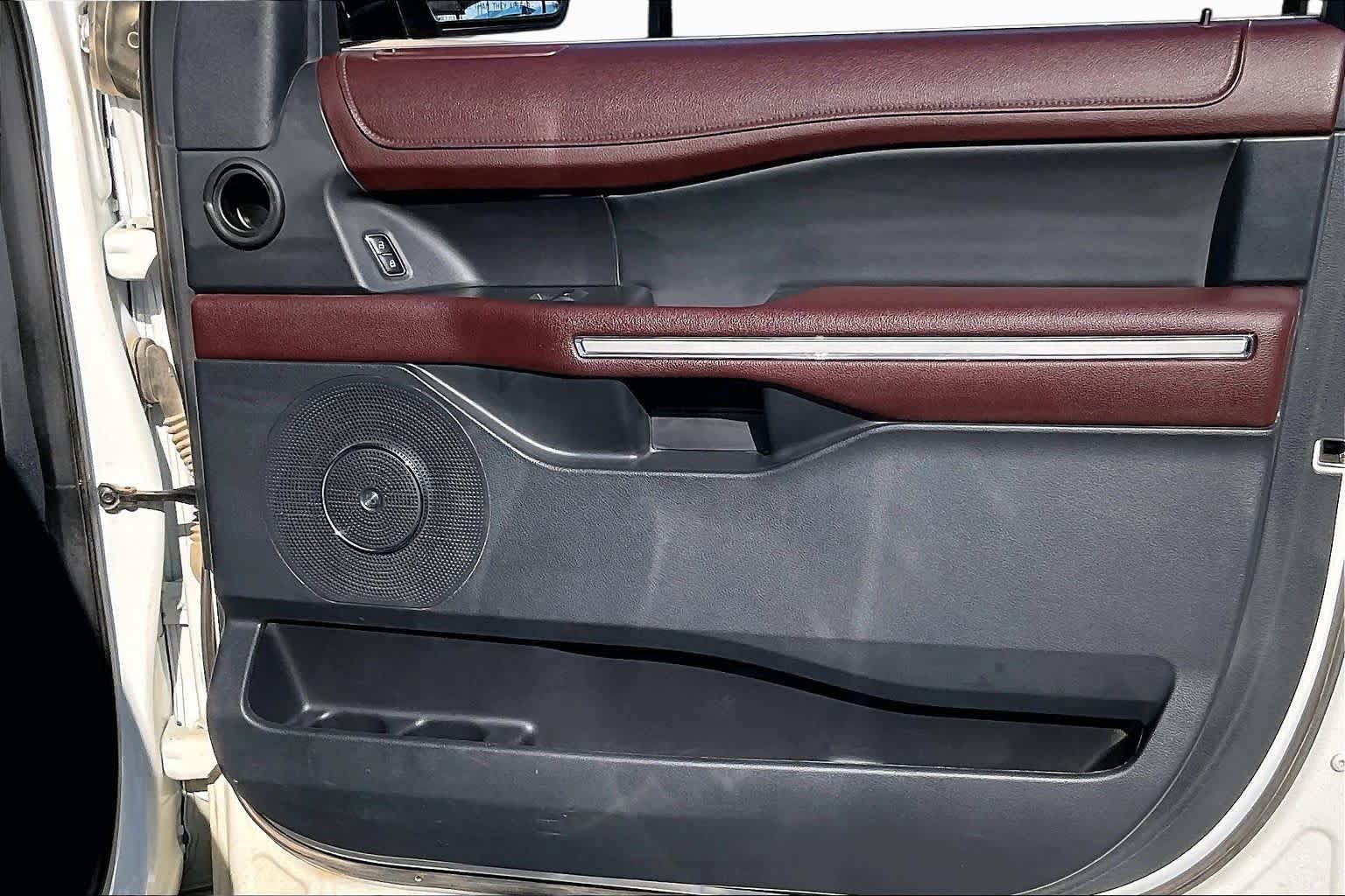 Used 2022 Ford Expedition Limited RWD image 22