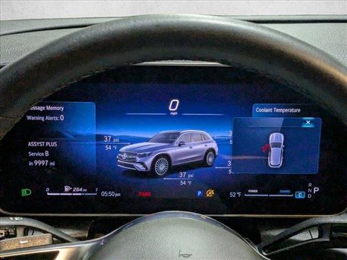 Certified 2025 Mercedes-Benz GLC 300 image 10