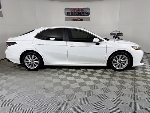 Used 2023 Toyota Camry LE image 2