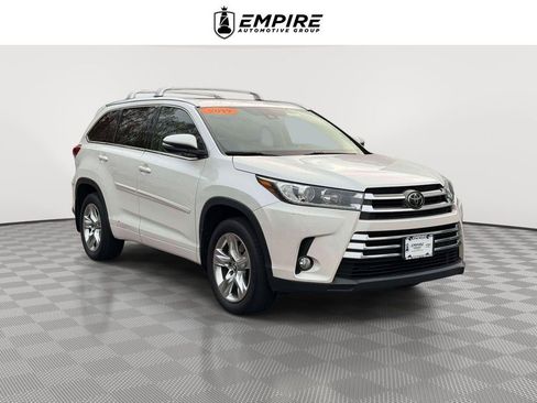 Used 2017 Toyota Highlander Limited AWD/4WD image 1