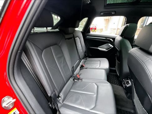 Used 2023 Audi Q3 2.0T Premium Plus w/ Premium Plus Package image 21