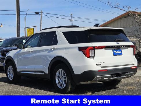 New 2025 Ford Explorer Active w/ Active Comfort Package image 7