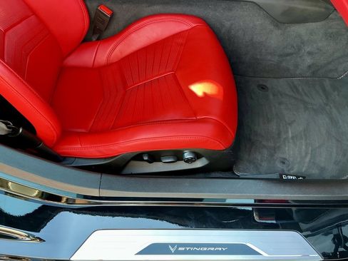 Used 2024 Chevrolet Corvette Stingray Premium Cpe w/ 3LT image 28