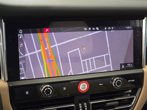 New 2026 Porsche Macan AWD/4WD image 19
