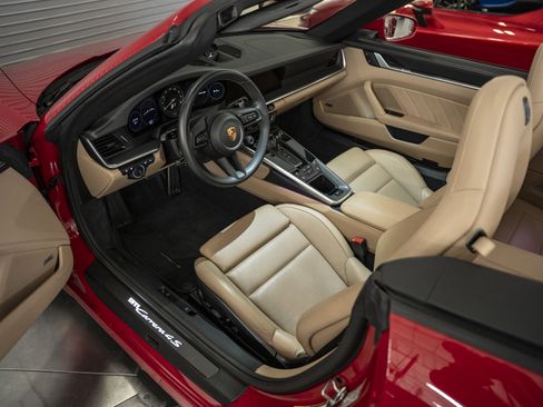 Used 2023 Porsche 911 Carrera 4S image 29