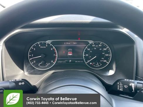 Used 2024 Nissan Rogue S AWD/4WD image 9