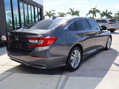 Used 2018 Honda Accord LX image 3