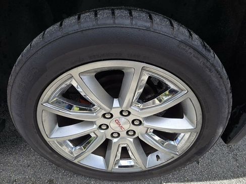 Used 2018 GMC Yukon XL SLT image 8