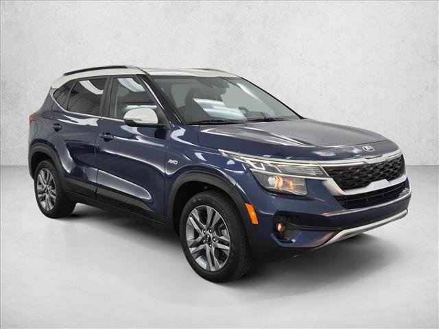 Used 2021 Kia Seltos S AWD/4WD image 3