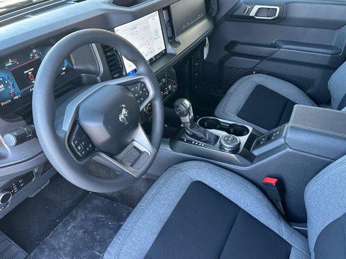New 2025 Ford Bronco Base image 7
