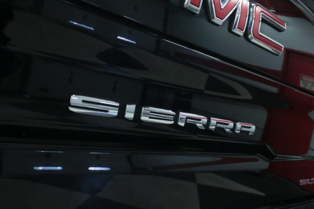Used 2023 GMC Sierra 1500 SLT AWD/4WD image 39