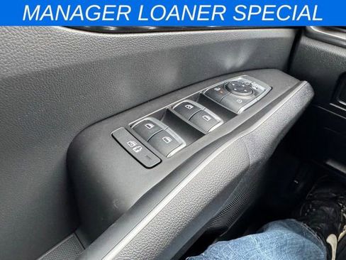 New 2025 Kia Sorento S image 24