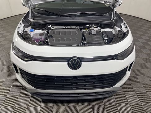 New 2026 Volkswagen Tiguan SE AWD/4WD image 25