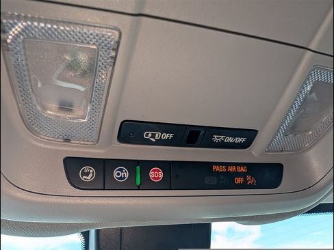 Used 2022 GMC Terrain SLE w/ Driver Convenience Package FWD image 32