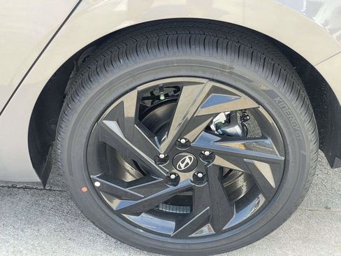 New 2026 Hyundai Elantra SEL Sport Premium FWD image 8