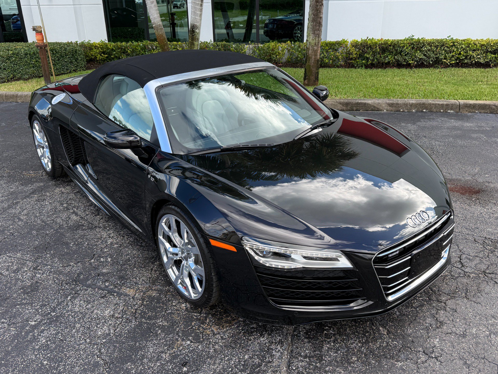 Used 2015 Audi R8 V10 AWD/4WD image 4