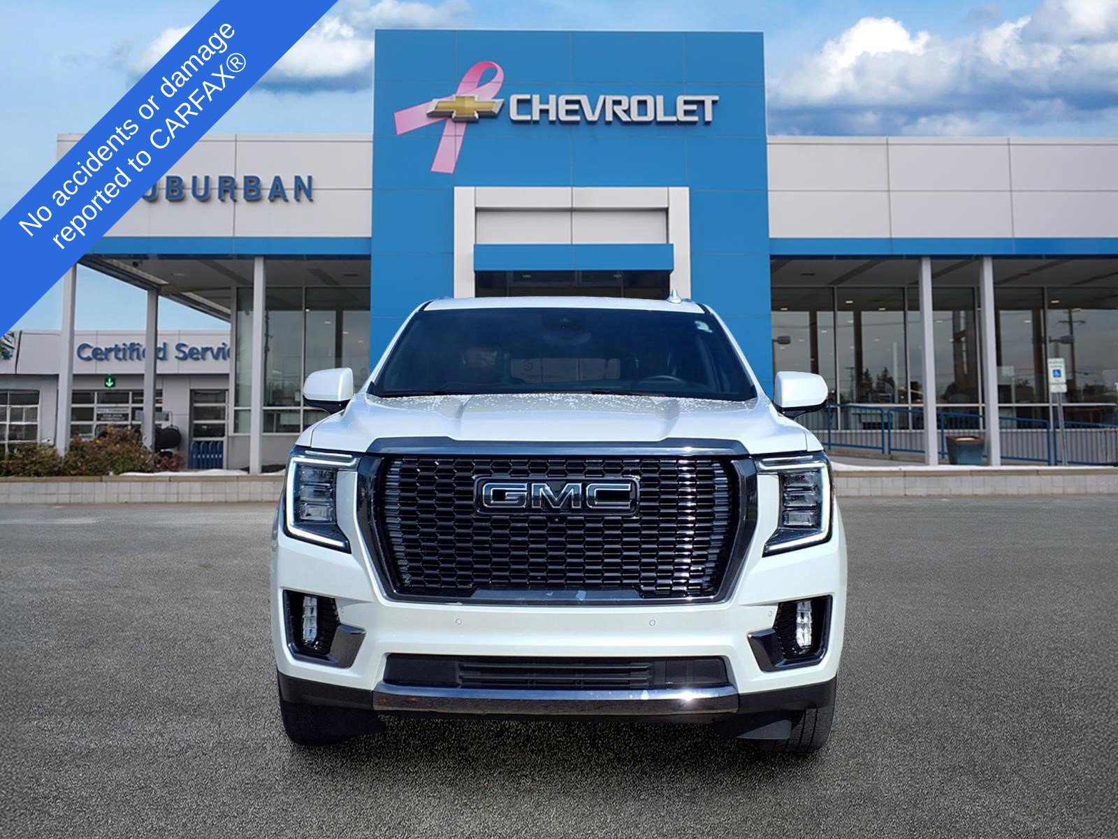 Used 2024 GMC Yukon Denali Ultimate AWD/4WD image 2