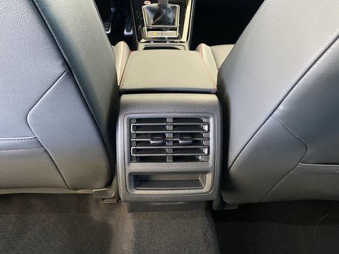 Certified 2024 Volkswagen GTI SE FWD image 30