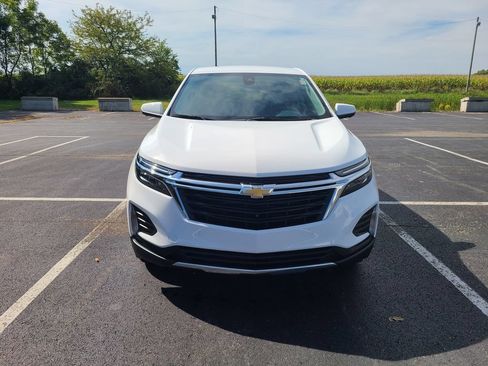 Used 2024 Chevrolet Equinox LT AWD/4WD image 2