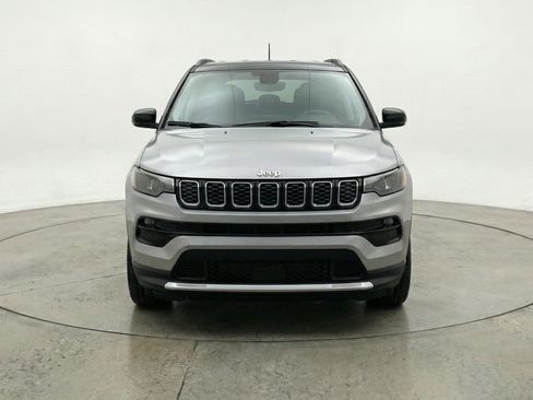 Used 2025 Jeep Compass Limited image 2