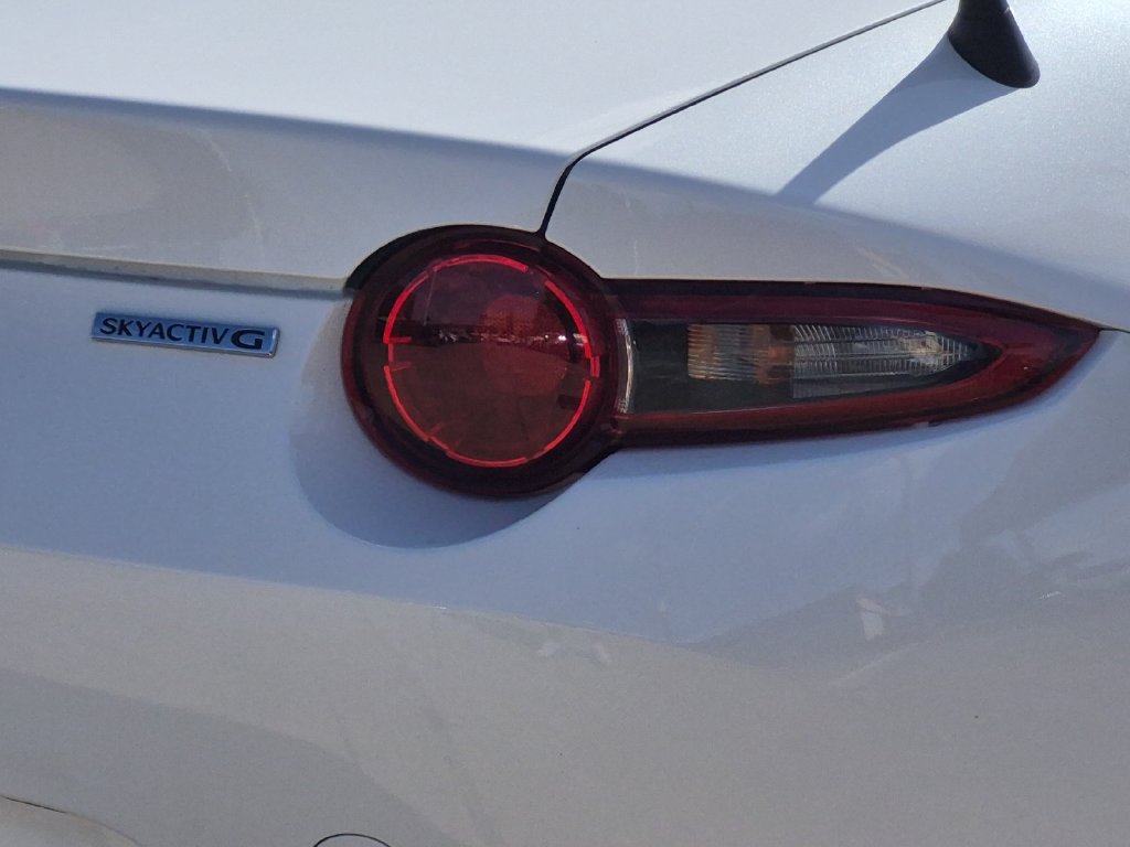 Used 2020 MAZDA MX-5 Miata Grand Touring RWD image 25