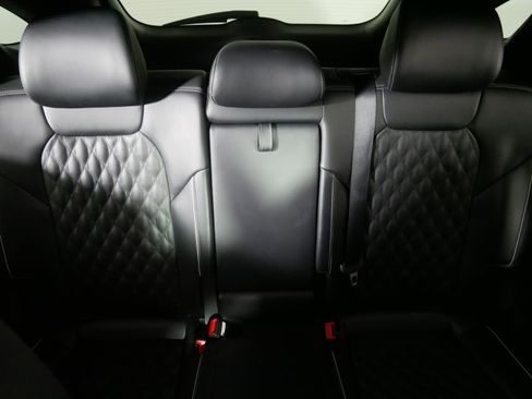 Used 2022 Genesis GV70 3.5T Sport w/ Sport Advanced Package image 13