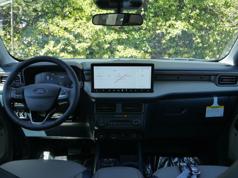 New 2026 Ford Maverick Lariat AWD/4WD image 9