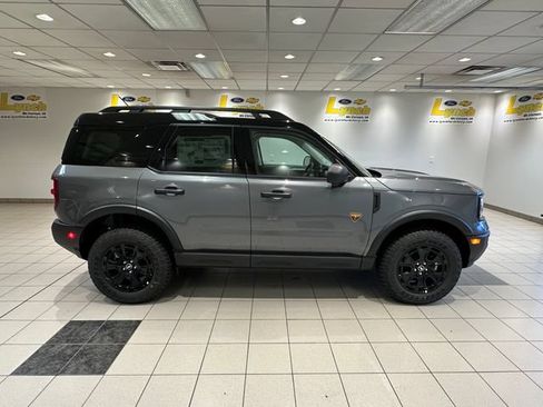 New 2026 Ford Bronco Sport Badlands w/ Sasquatch Badlands Package AWD/4WD image 3